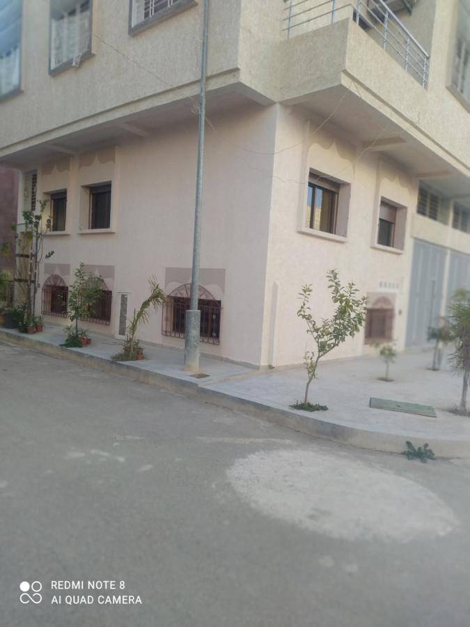 Duplex Pour Famille Seulement Apartment Фес Екстериор снимка